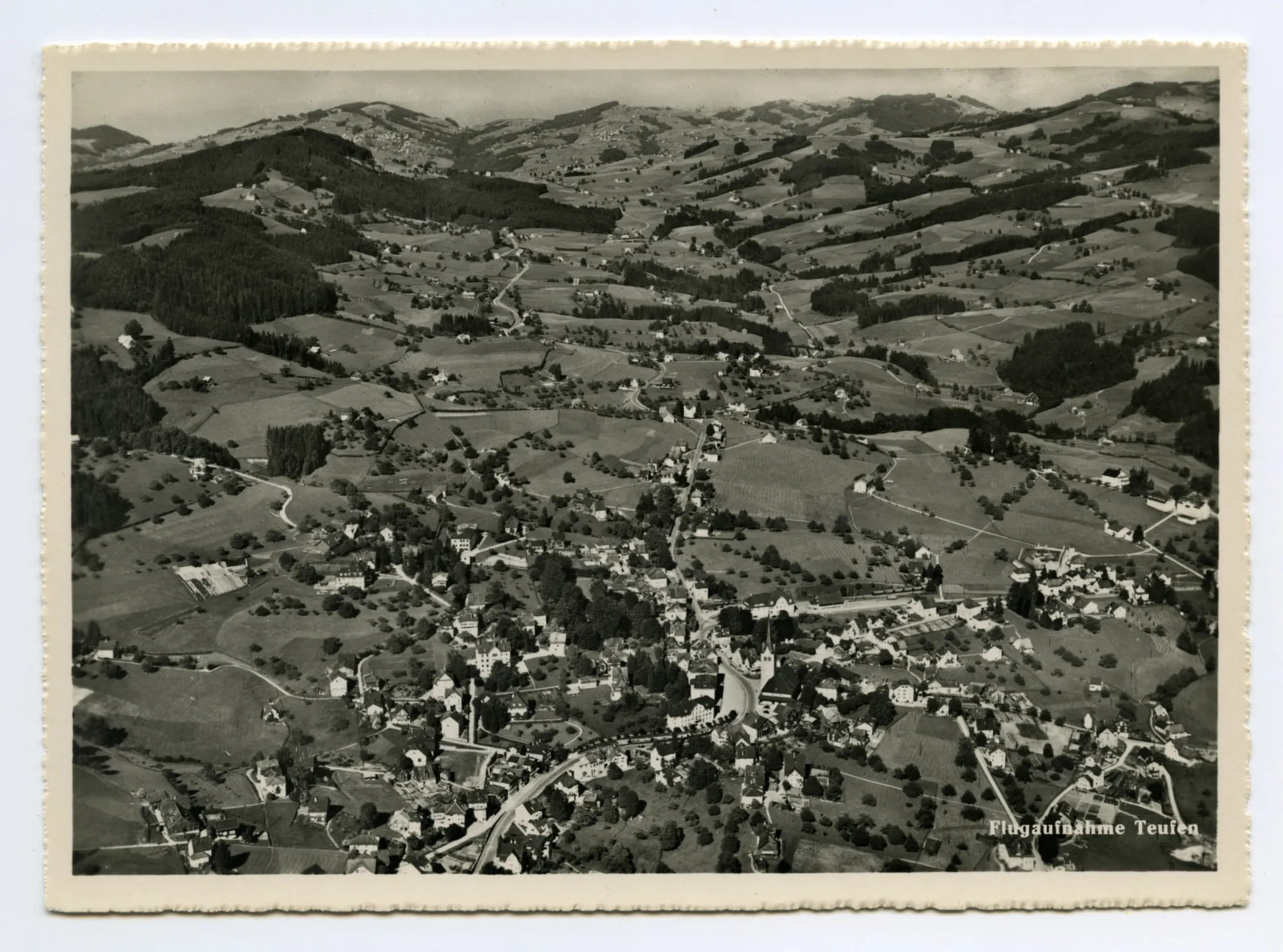 Dorfkern mit Bächli, Ebni, Lindenhügel, Lortanne, Blick Richtung Speicher/Gäbris (vgl. Hc.14-15)