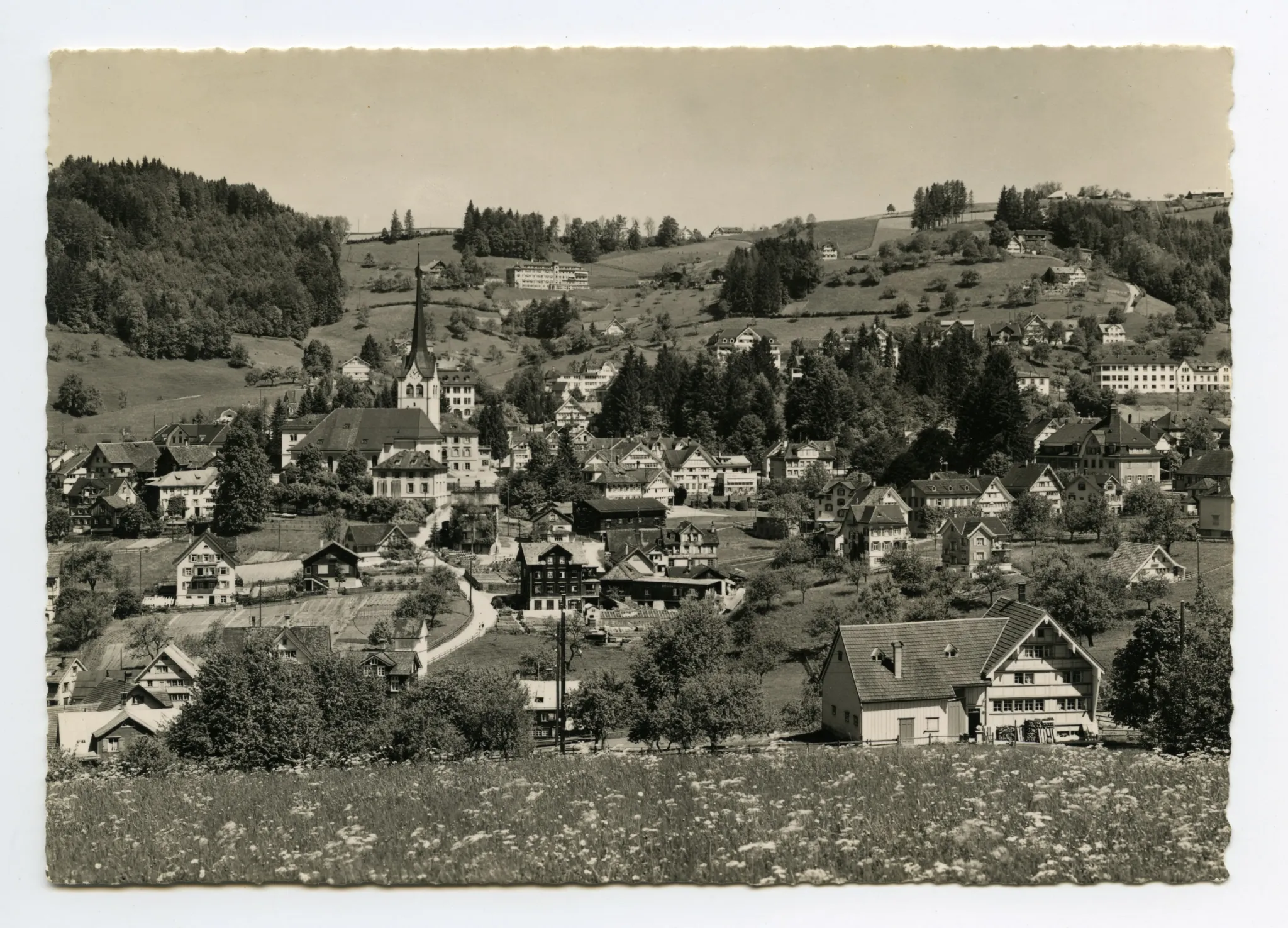 vom Schönenbüel, mit Bächli, Krankehaus/Bahnhof, Bad Sonder. Blick zu Schäflisegg/Hüslersegg (vgl. Hc.15-31)