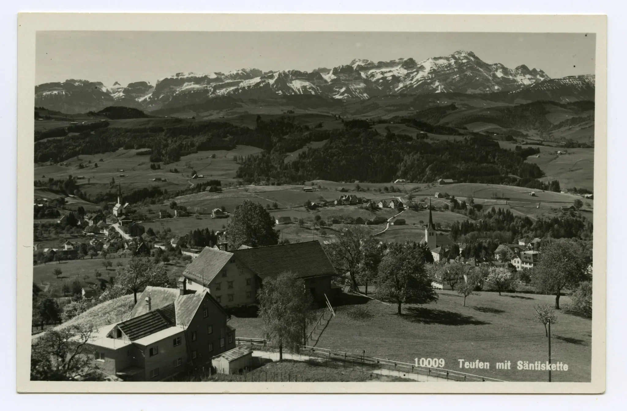 mit beiden Dorfkirchen