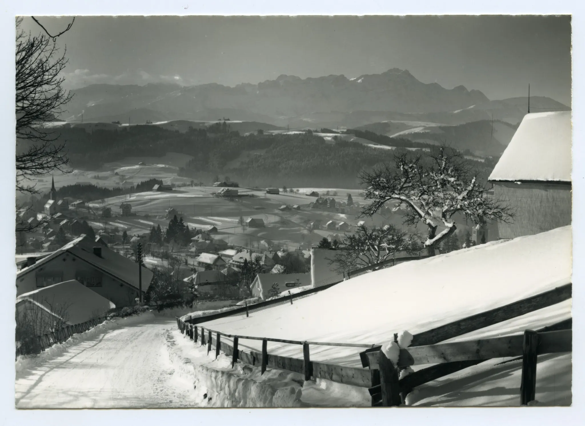 beide Dorfkirchen (Grubenmann z.T.), Bahnhof (mit ARKB-Gebäude), Alpstein