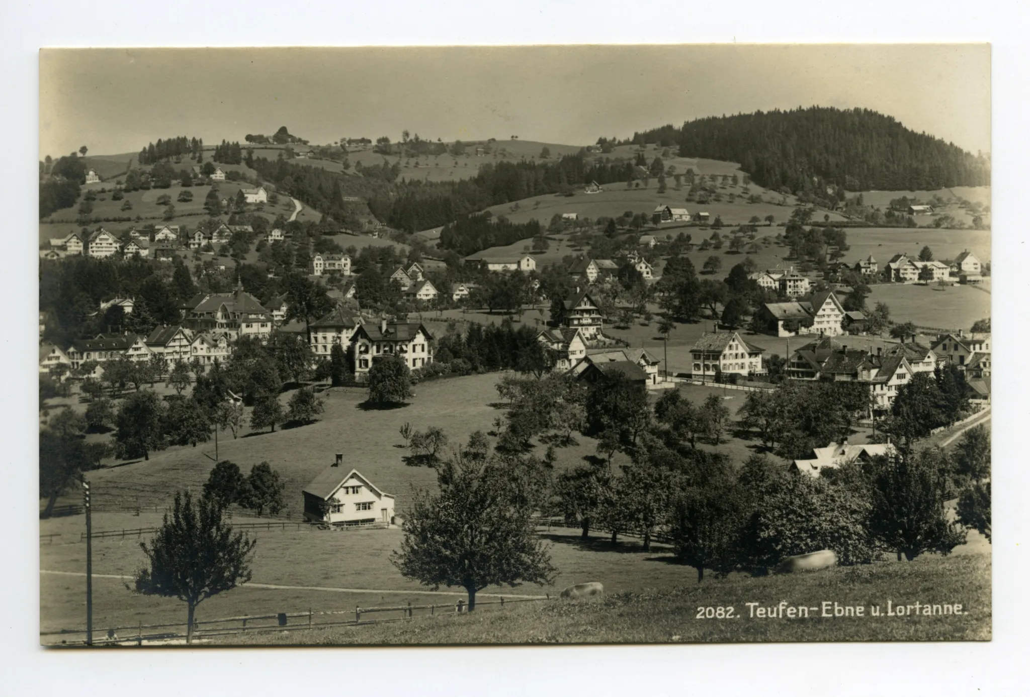 vom Schönenbüel aus gesehen, mit Bahnhof und Krankenhaus. Blick zur Hüslersegg (vgl. Hc.19-03)