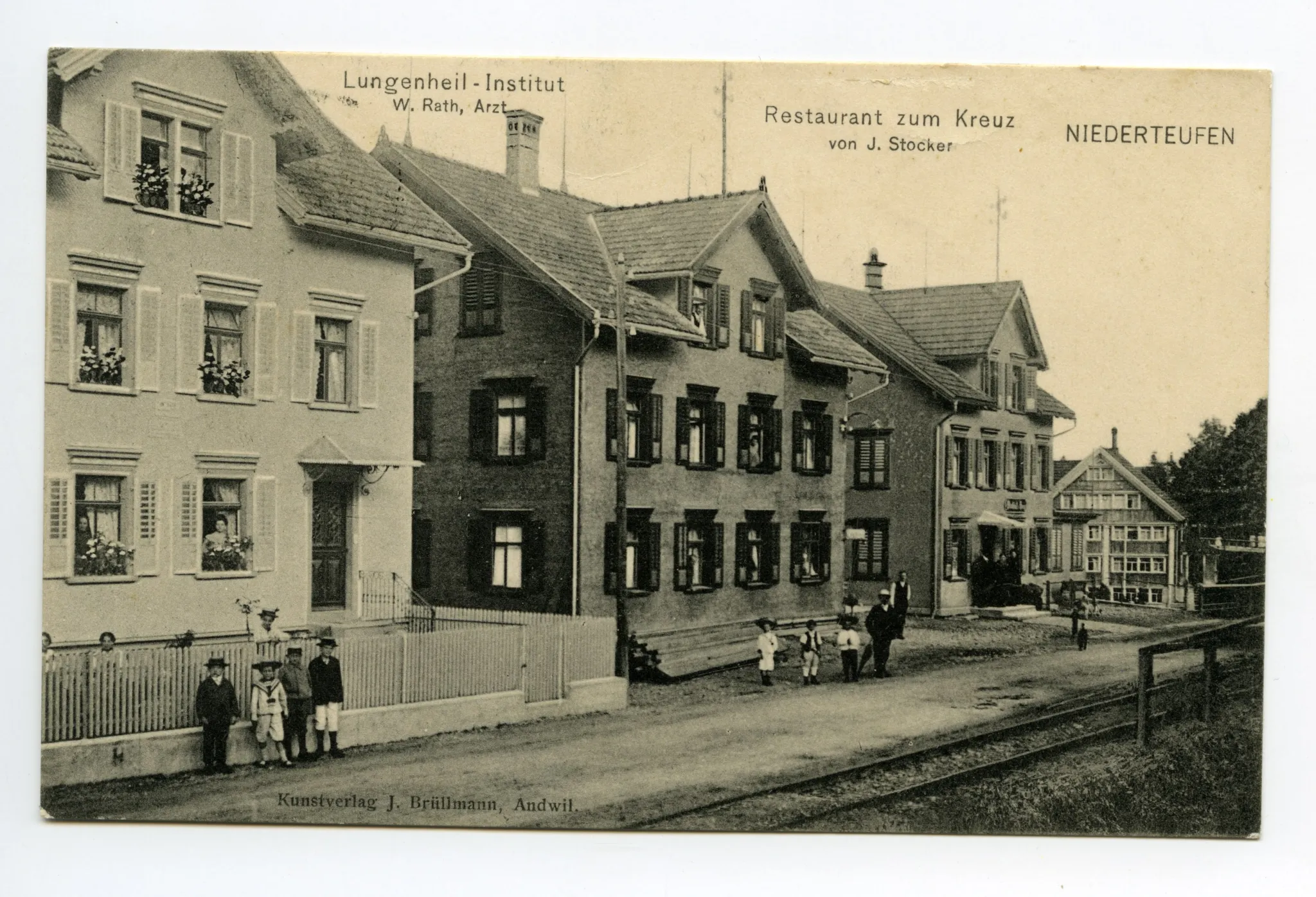 Häusergruppe an Hauptstrasse, Lungenheil-Institut Rath, Restaurant „zum Kreuz“, resp. „zur Alpenrose); Karte 1: sw; Karte 2: col.; Nummer auf Rückseite, unten rechts: „08 53456“