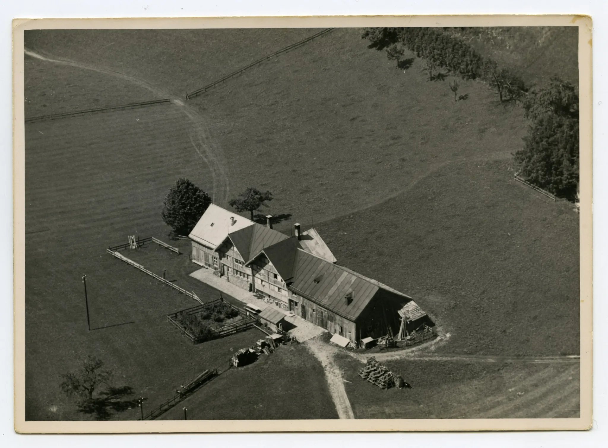 Tobel-Teufen, unterhalb Reservoir Wellenrüti, Luftaufnahme (vgl. Ho.20-196)