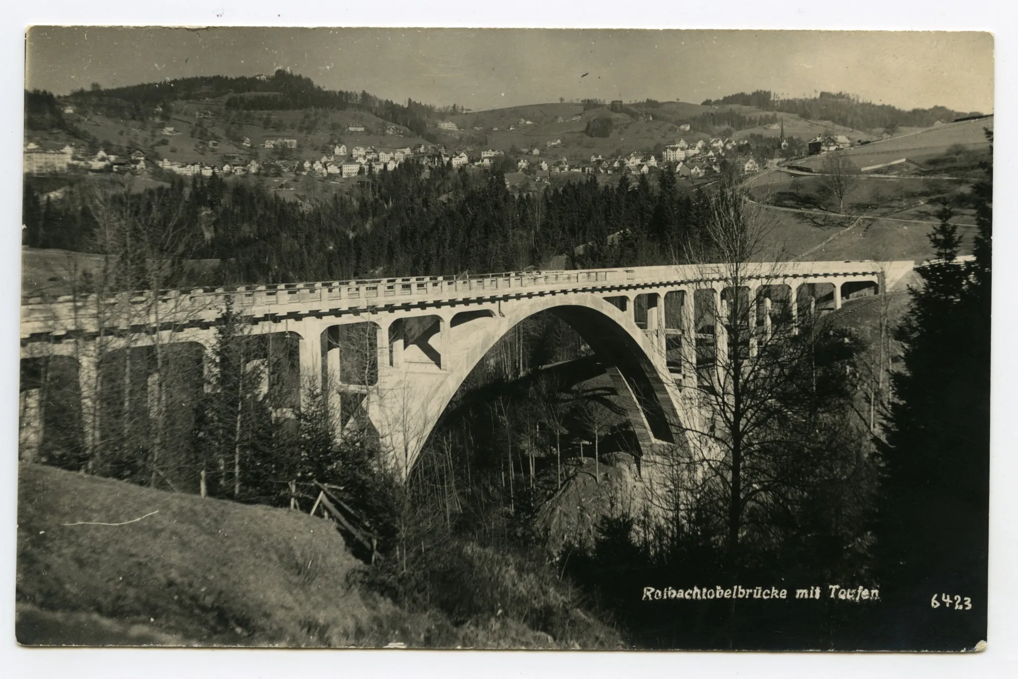 Ansicht der Brücke aus Süden mit Teufen im Hintergrund