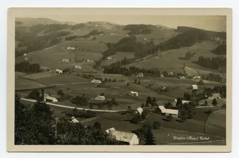 von den Eggen her gesehen. Blick Richtung Oberfeld, Schlössli, Hohe Buche